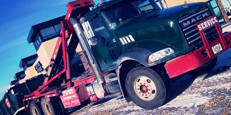 Dumpster Delivered to Cambridge, Illinois