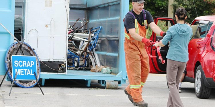 Pop-Up Junk Drop | City of Surrey