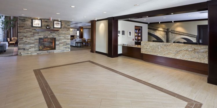 Staybridge Suites Canton (Canton, USA) | Expedia